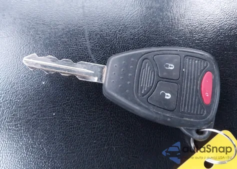 2011 Chrysler 200 Touring из США, поврежденный, VIN 1C3BC1FB0BN623983